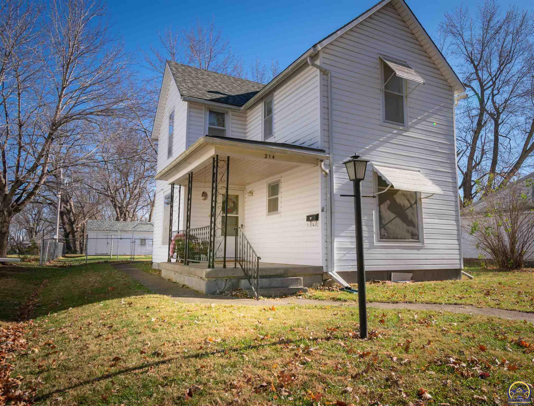 214 New Jersey Ave  Holton KS 66436 photo