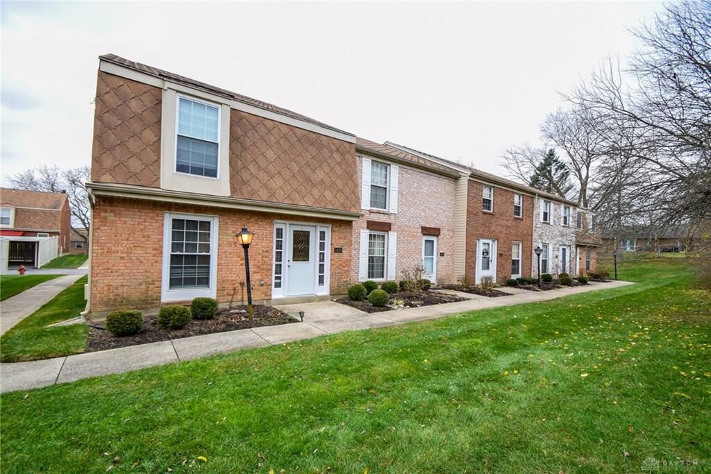 Property Photo: 1438 Ticonderoga Court OH 45434