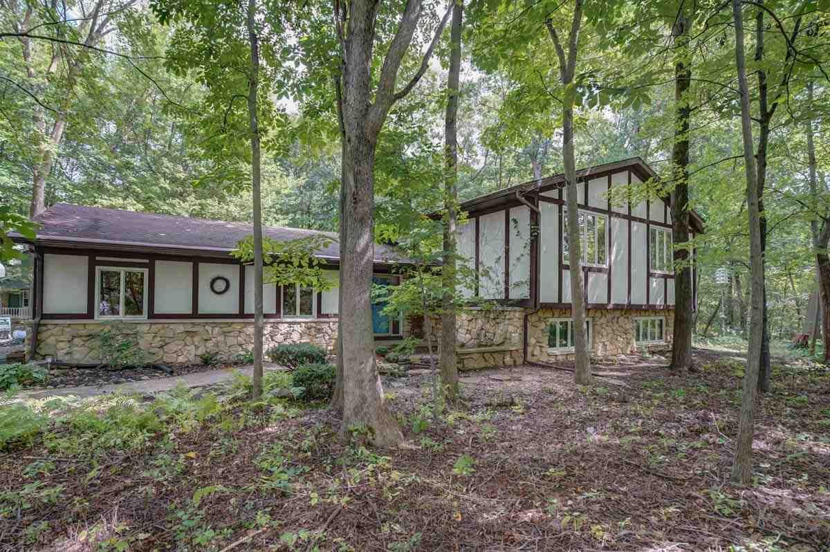 Property Photo:  3991 Shadows Ct  WI 53532 