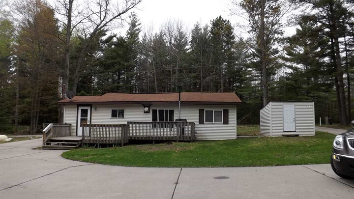 11766 Steele Road  Roscommon MI 48653 photo