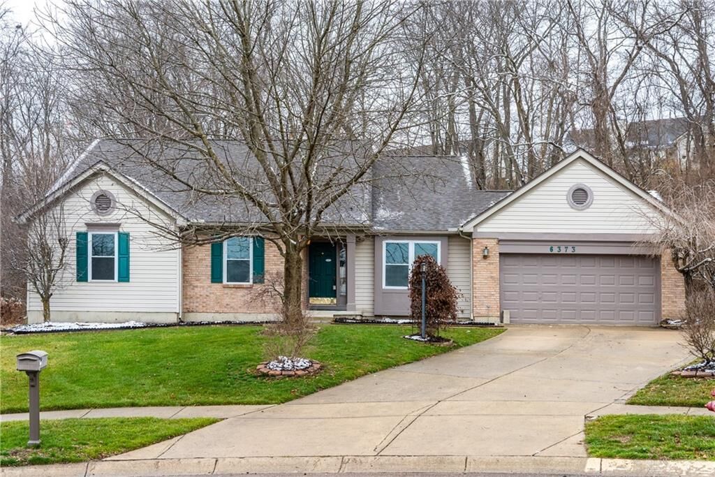 Property Photo: 6373 Curlwood Court OH 45424