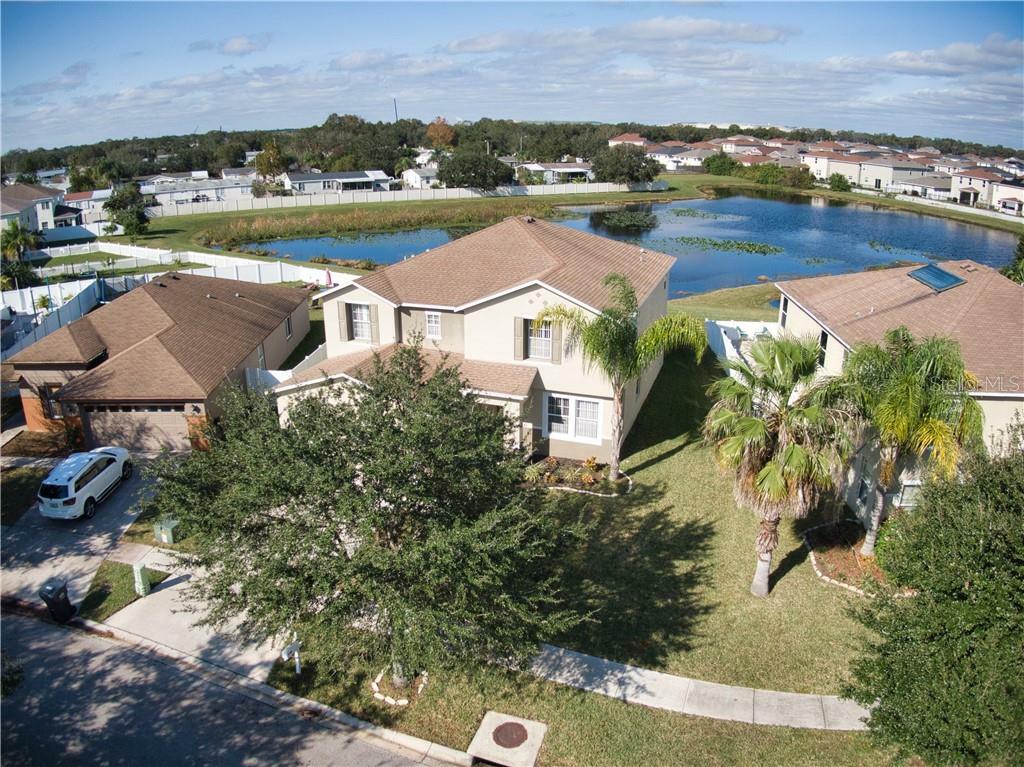 Property Photo:  11101 Rising Mist Boulevard  FL 33569 