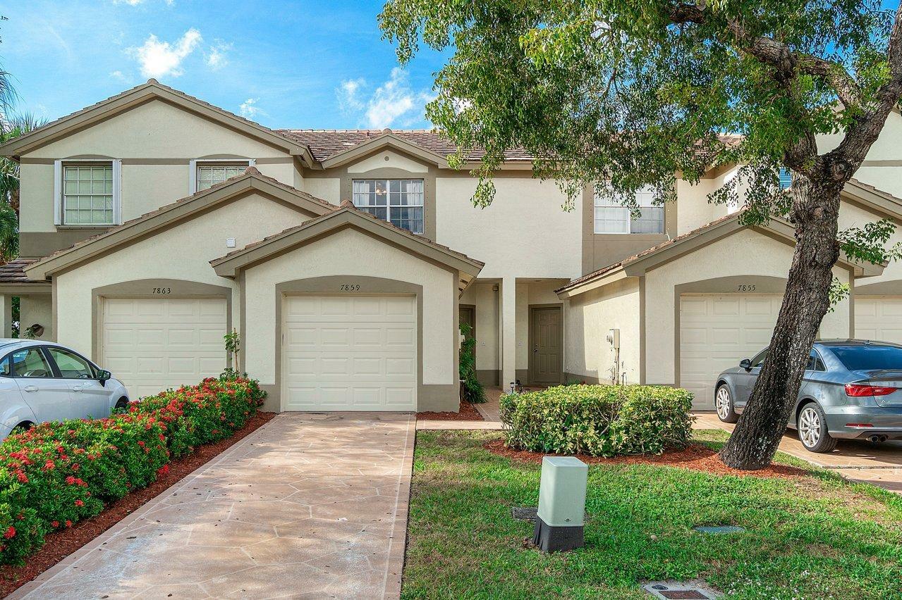 Property Photo:  7859 Sienna Springs Drive  FL 33463 