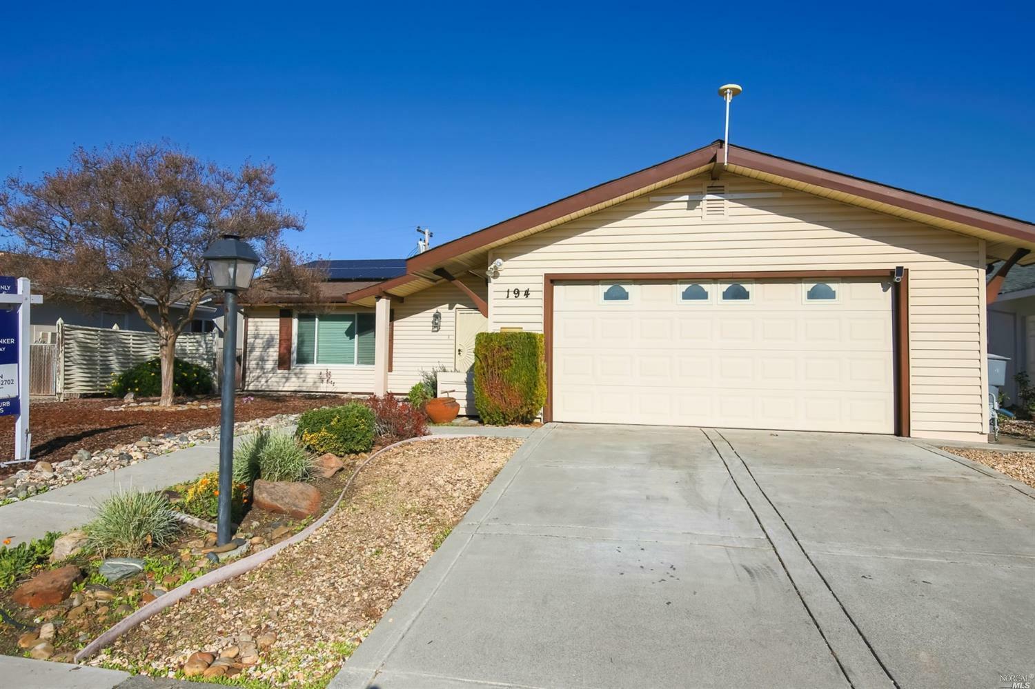 Property Photo:  194 Lassen Circle  CA 95687 