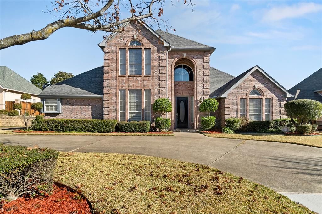 Property Photo: 2106 Shari Lane TX 75043