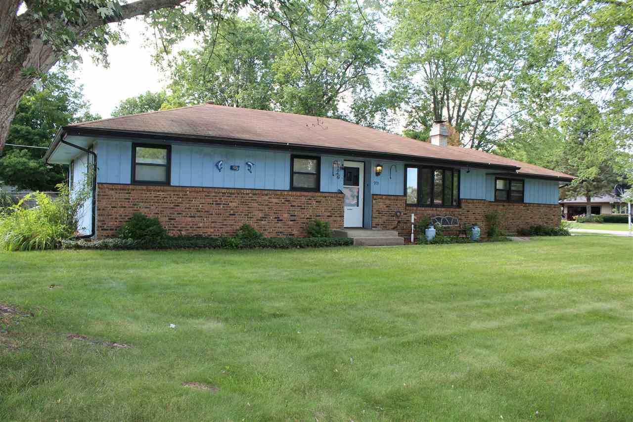 Property Photo:  903 Hollybrook Drive  IL 61115 