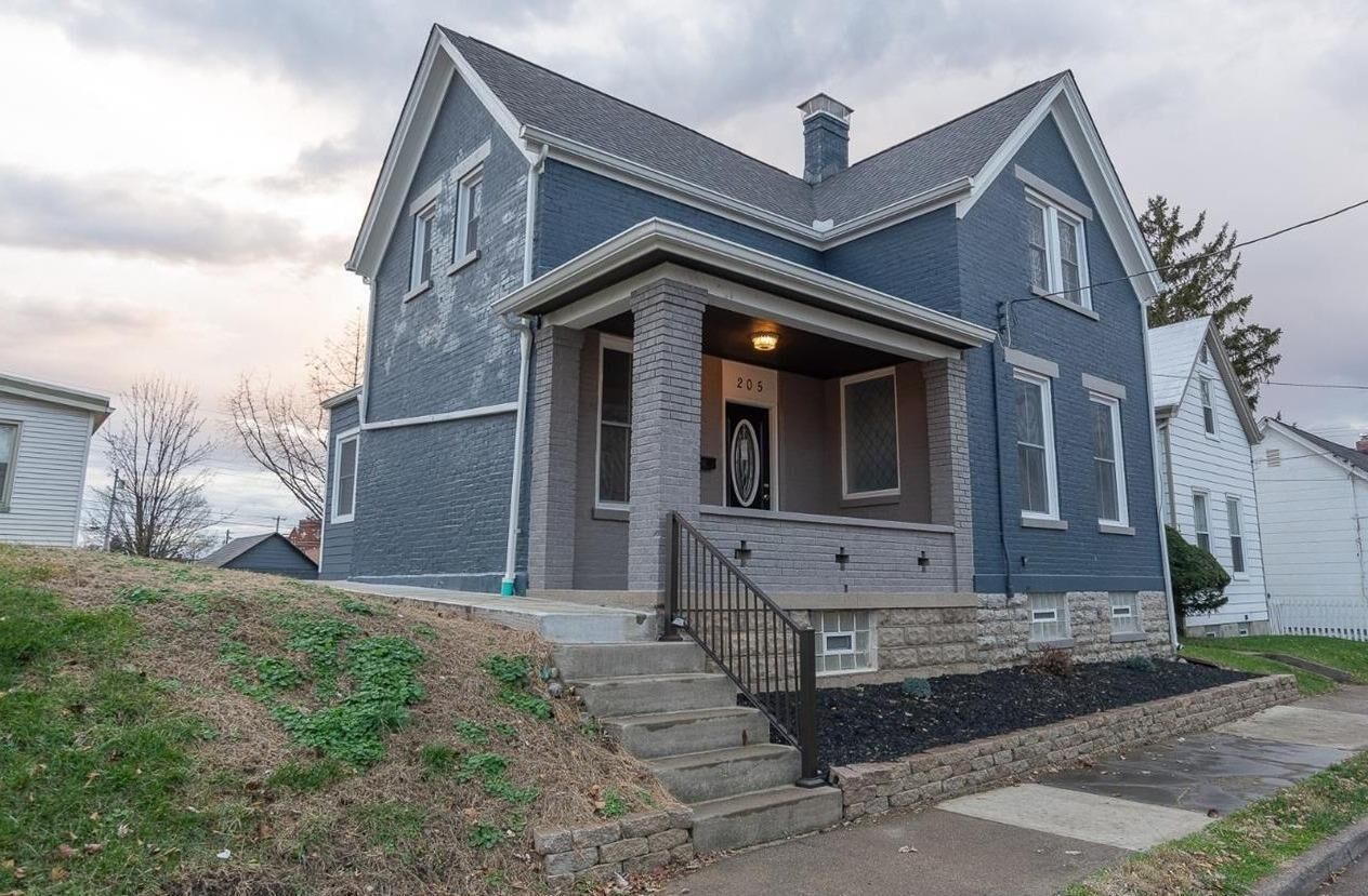 Property Photo: 205 Pike St OH 45215
