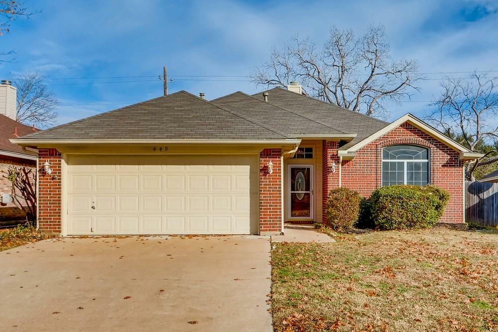 Property Photo:  449 Pebblecreek Drive  TX 76248 