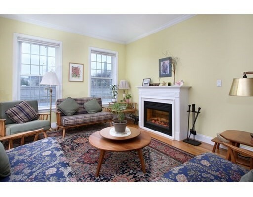 Property Photo:  59 Chelsea St 59  MA 02129 