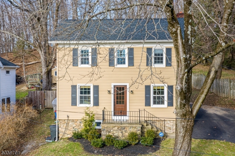 Property Photo:  43 Fairview Ave  NJ 08829 