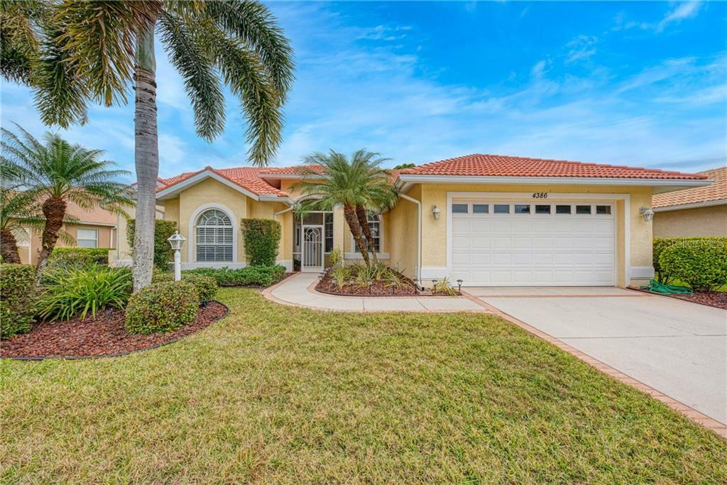 Property Photo: 4386 Via Del Villetti Drive FL 34293