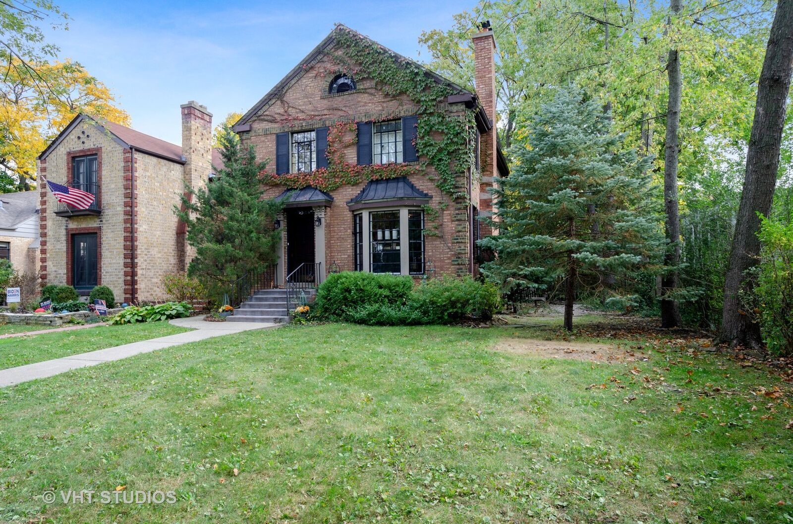Property Photo:  2429 Ridgeway Avenue  IL 60201 