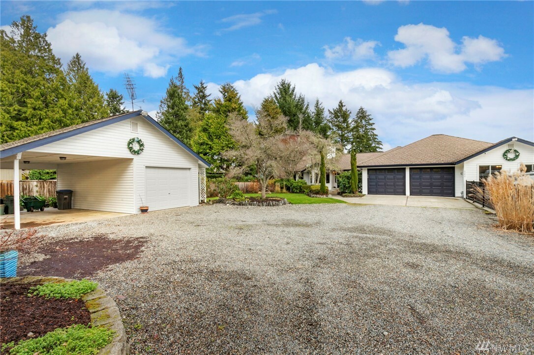 Property Photo: 5355 Crane Ave E WA 98366