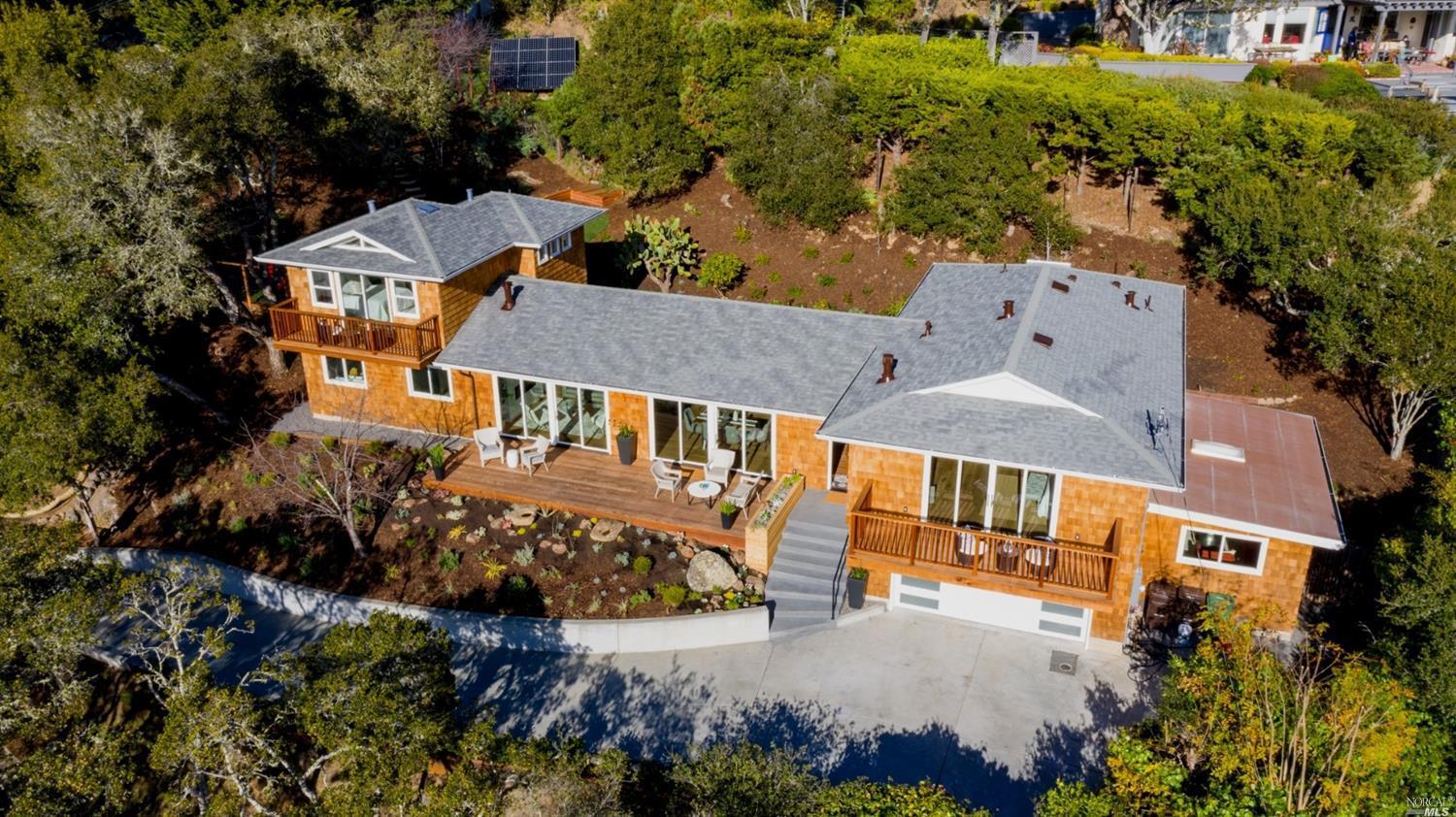 Property Photo: 320 Vista Linda Drive CA 94941