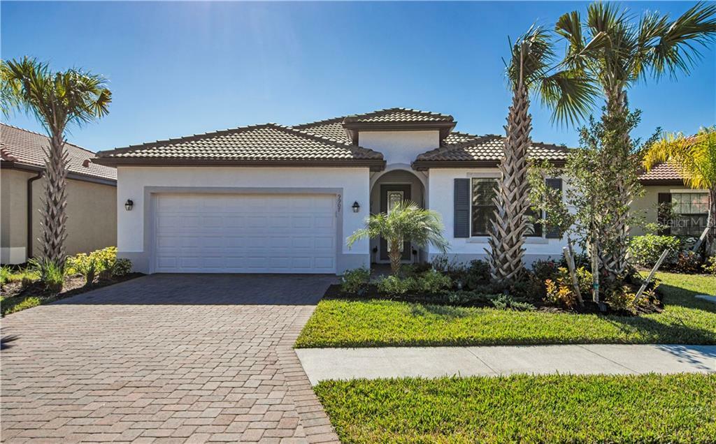 Property Photo: 9907 Wingood Drive FL 34292