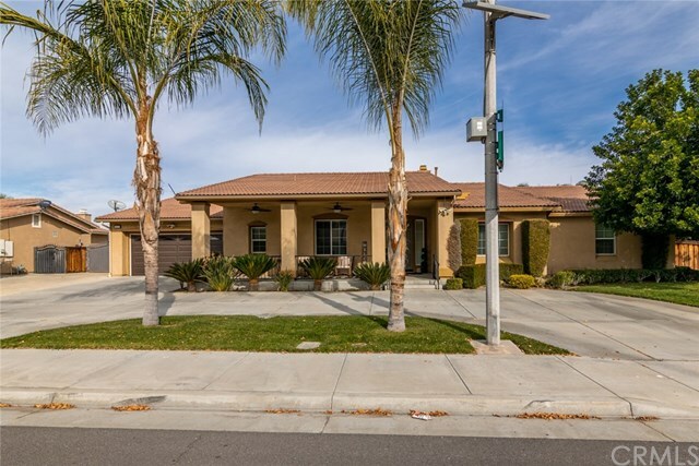 Property Photo:  1123 Park Avenue  CA 92583 