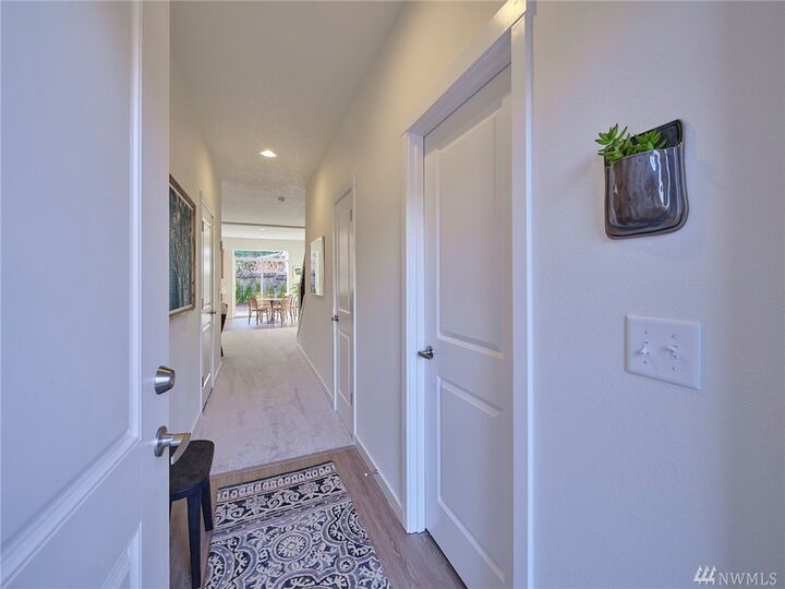 Property Photo:  377 S 10th St  WA 98625 