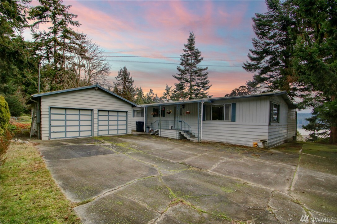 Property Photo: 14851 Jefferson St WA 98221