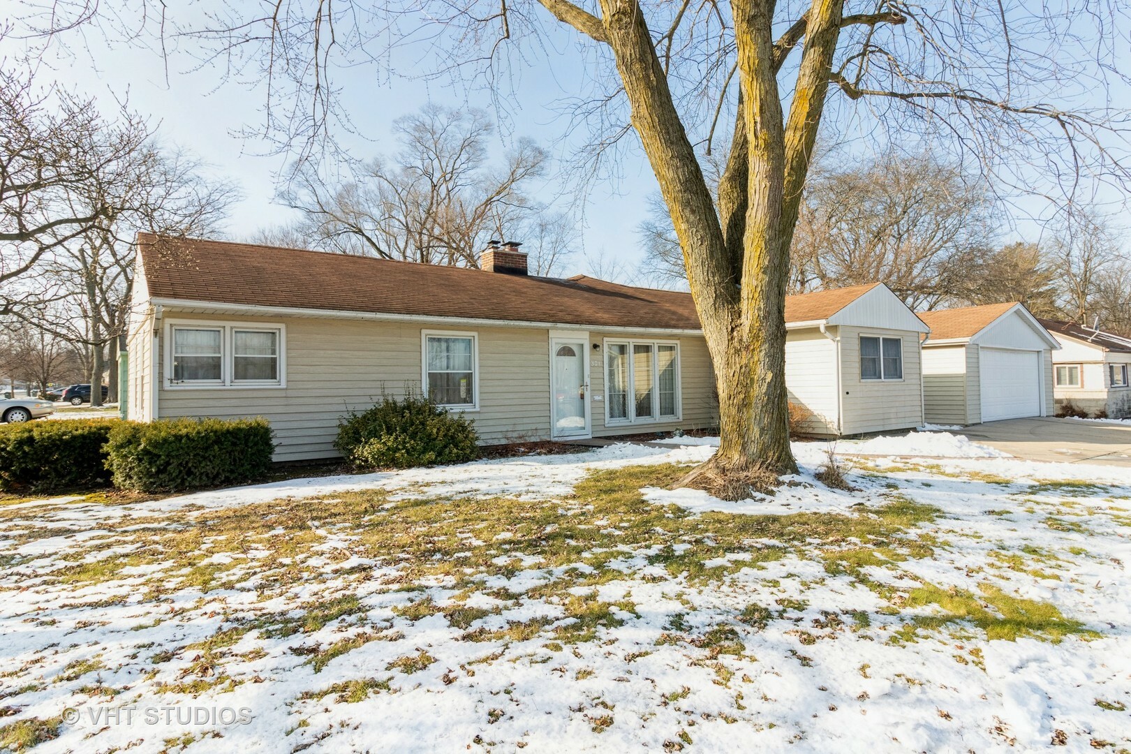 Property Photo:  301 Sauk Trail  IL 60466 