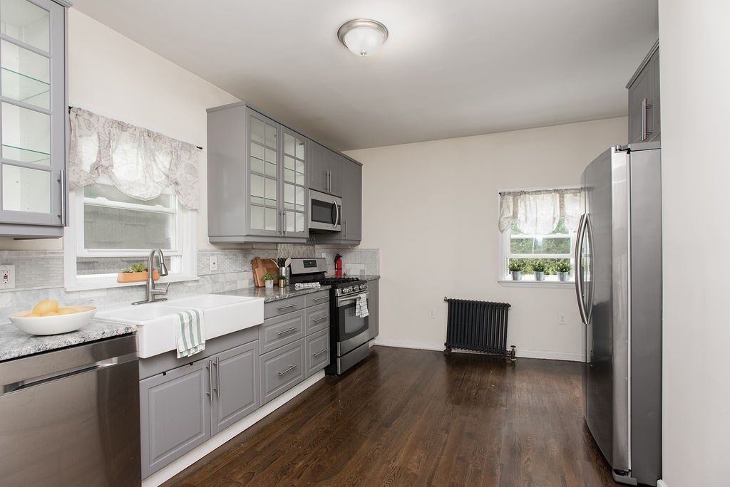 Property Photo: 218 Arlington Ave 2nd Floor NJ 07304-0000