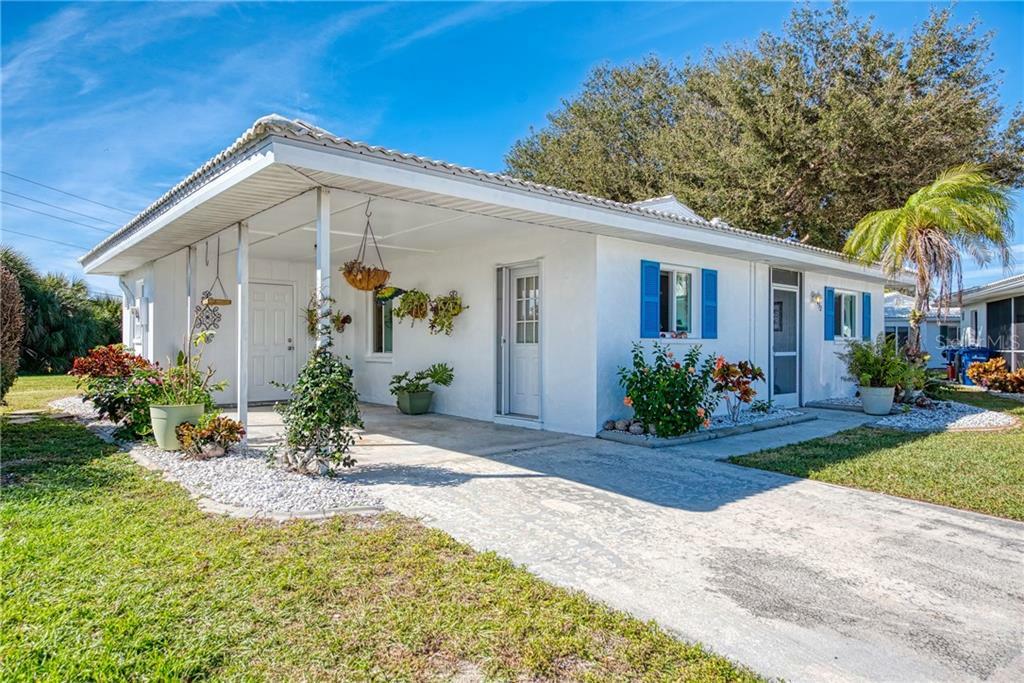 Property Photo:  432 Circlewood Drive J-3  FL 34293 