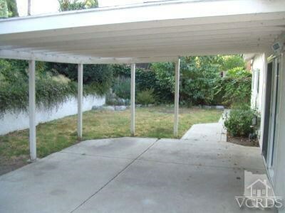 Property Photo:  2576 Hawk Street  CA 93065 