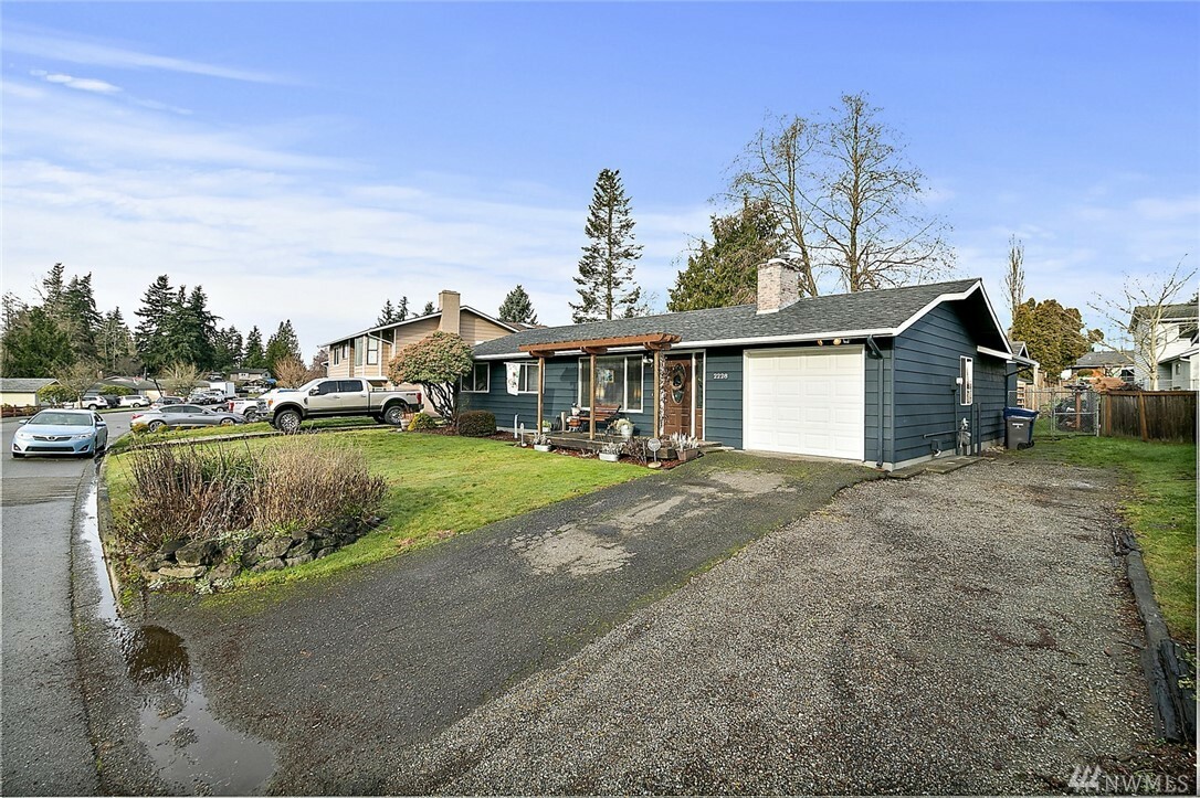 Property Photo:  2228 S 292nd St  WA 98003 