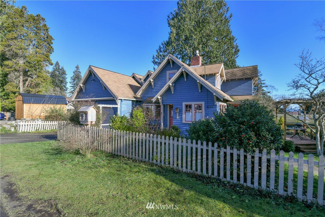 Property Photo:  18684 Harris Avenue NE  WA 98392 