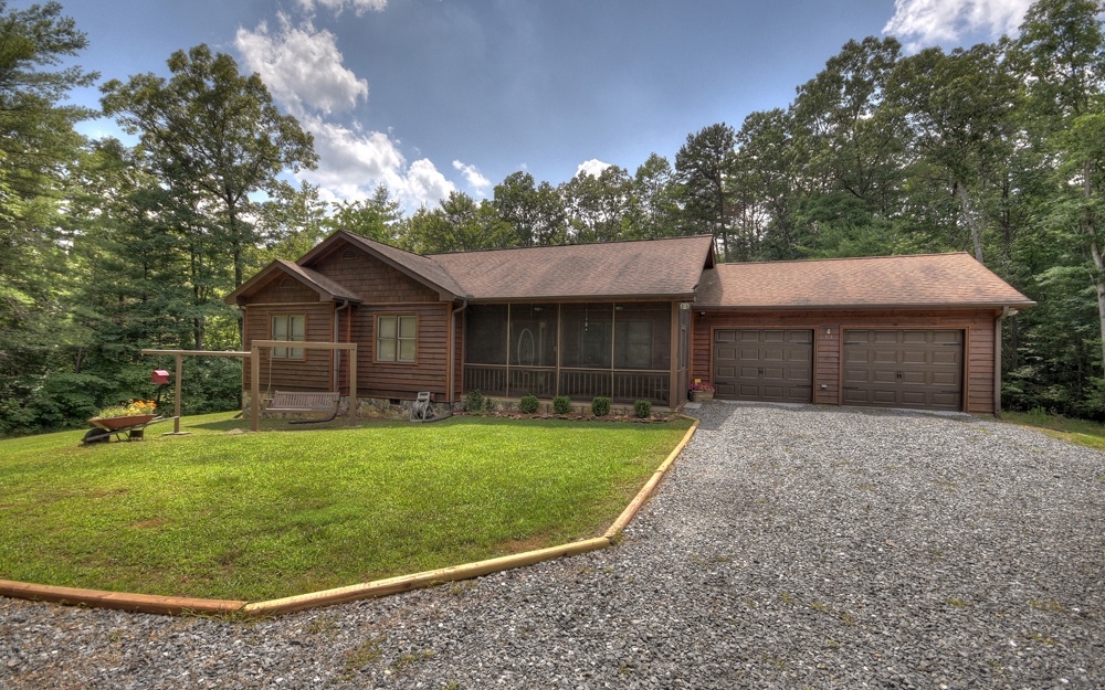 Property Photo:  303 Pine Lane  GA 30559 