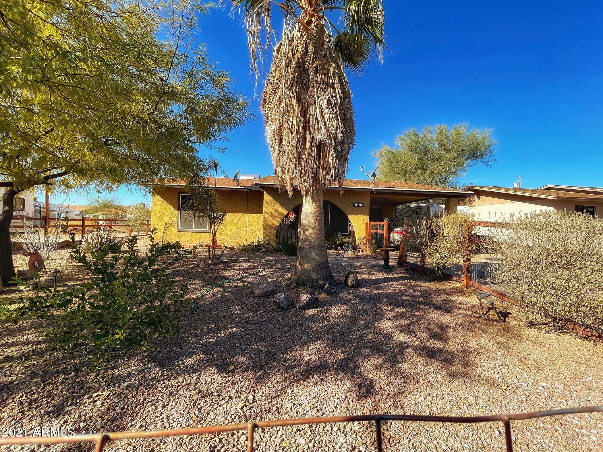 Property Photo:  2874 S Gila Road  AZ 85119 