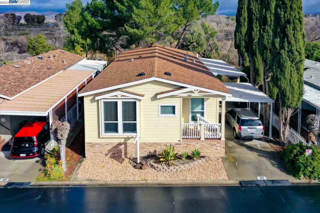Property Photo:  3231 Vineyard Ave. 39  CA 94566 