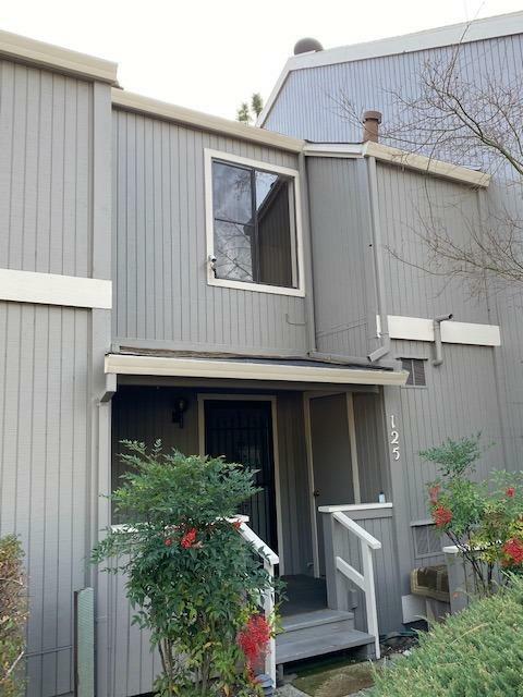 Property Photo:  125 Comstock Court  CA 95945 