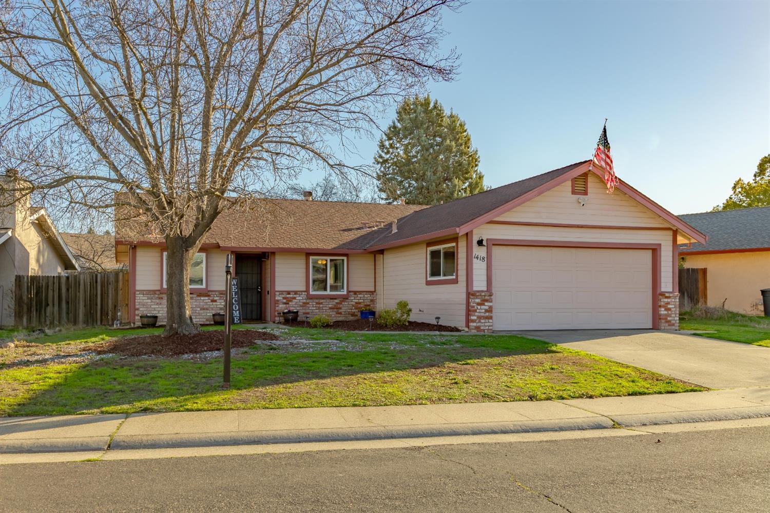 Property Photo:  1418 Santa Fe Circle  CA 95678 