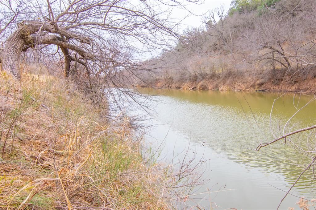 Property Photo:  17573 County Road 229  TX 76801 