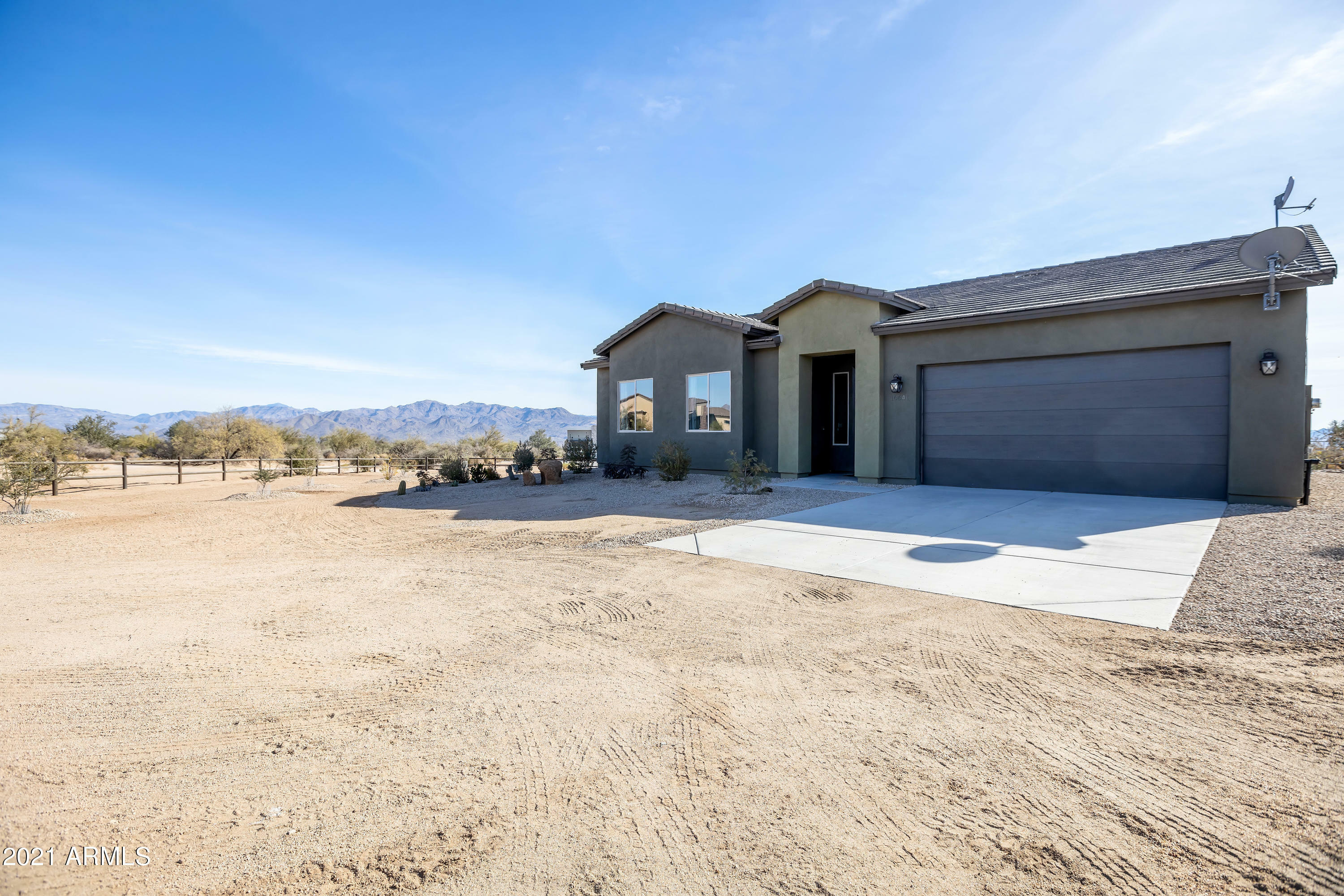 Property Photo:  16641 E Dixileta Drive  AZ 85262 