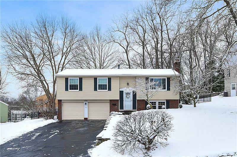 Property Photo:  700 Fruitwood Dr  PA 15102 