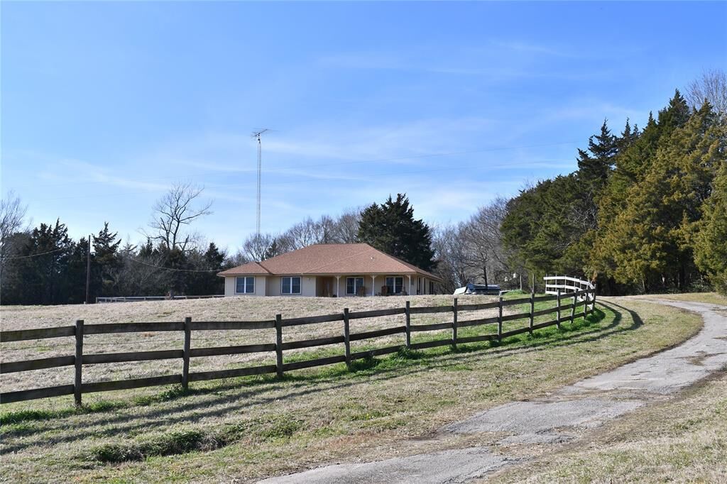 Property Photo:  4265 N State Highway 37  TX 75494 