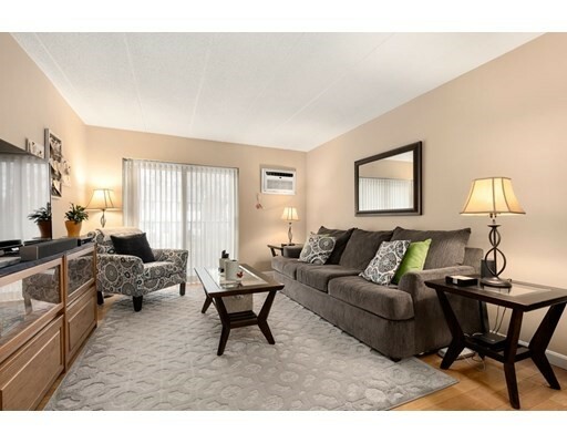 Property Photo: 131 Franklin St 301 MA 02180
