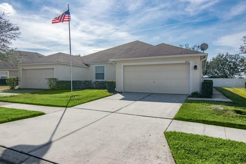 Property Photo:  5637 Autumn Shire Drive  FL 33541 