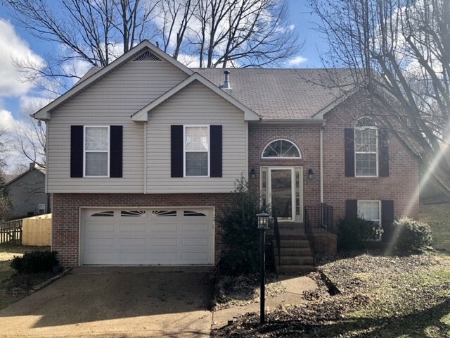 Property Photo: 103 Bentree Ct TN 37075
