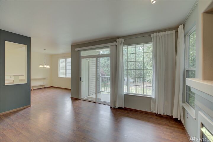 Property Photo: 25235 SE Klahanie Blvd D204 WA 98029