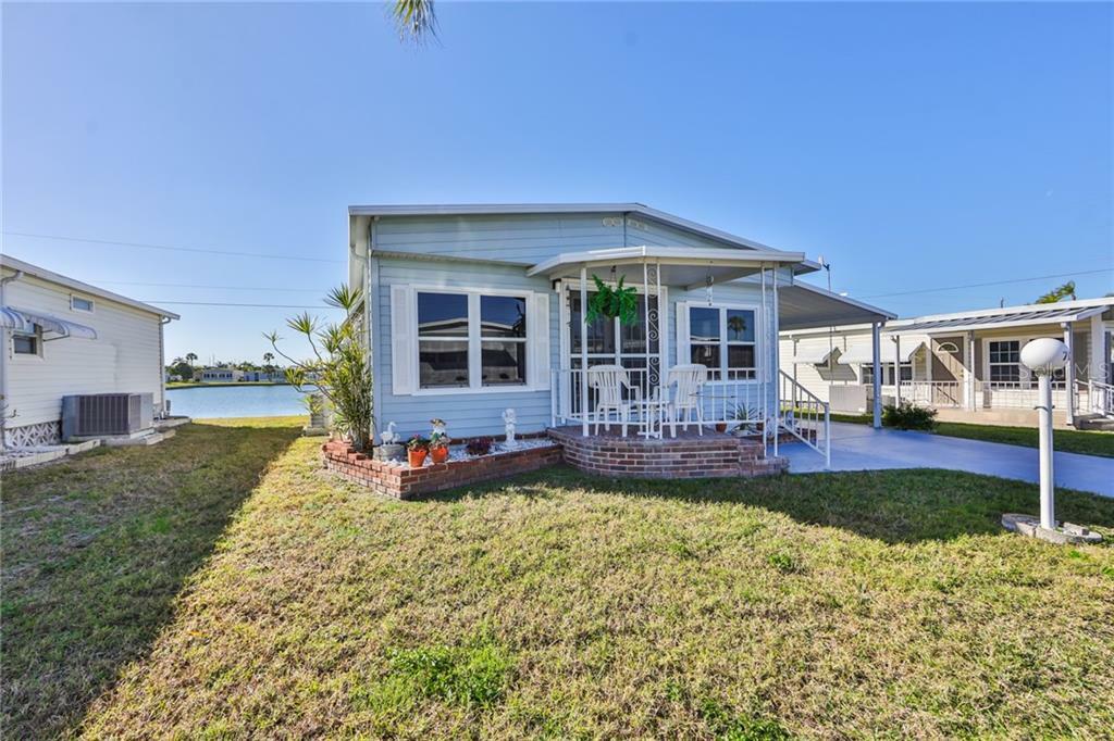 Property Photo:  707 49th A Avenue Drive E  FL 34203 