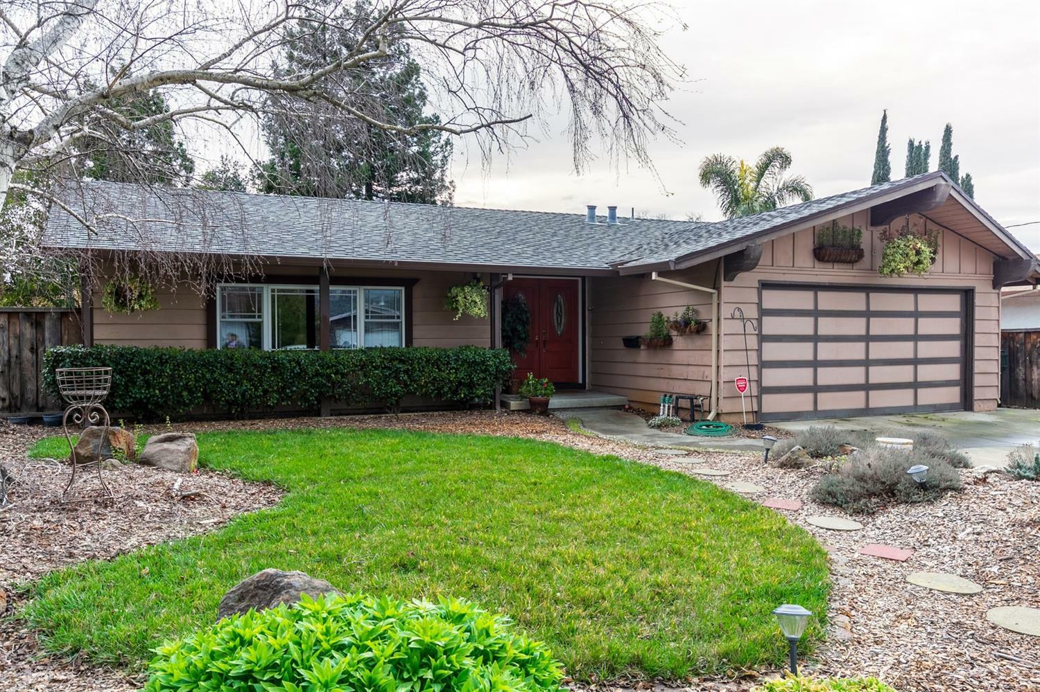 Property Photo:  791 Los Alamos Avenue  CA 94550 