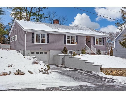 Property Photo:  38 Bear Hill Rd  MA 01867 