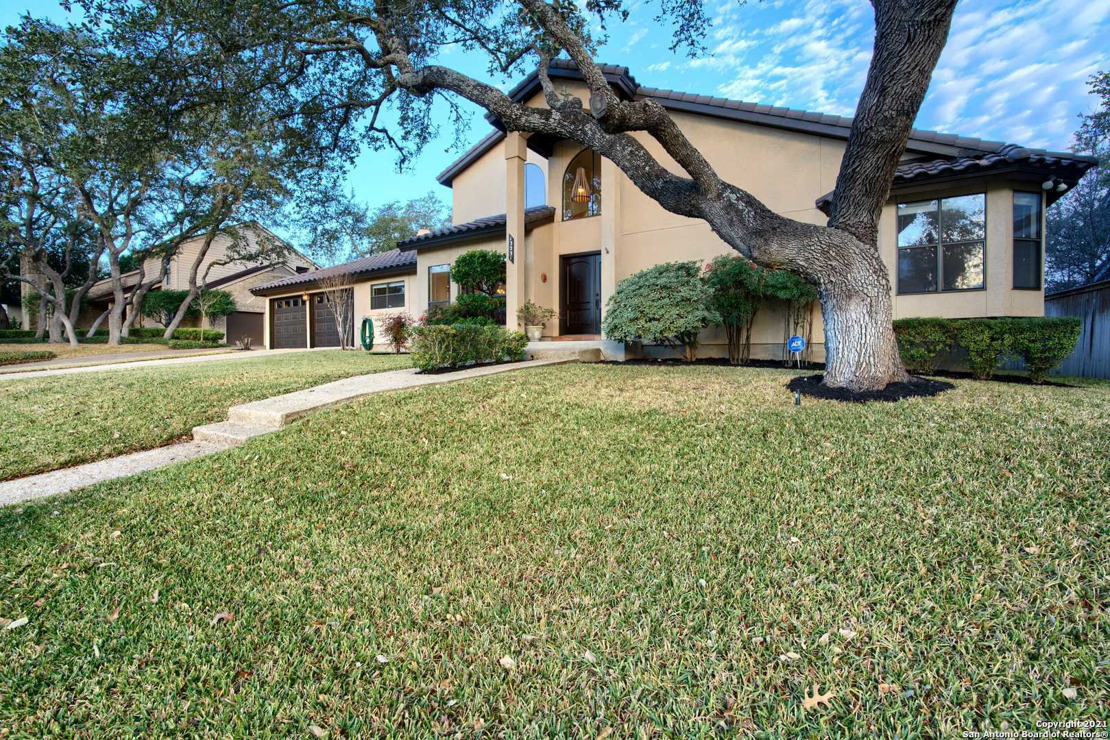 Property Photo:  13231 Hunters View St  TX 78230 