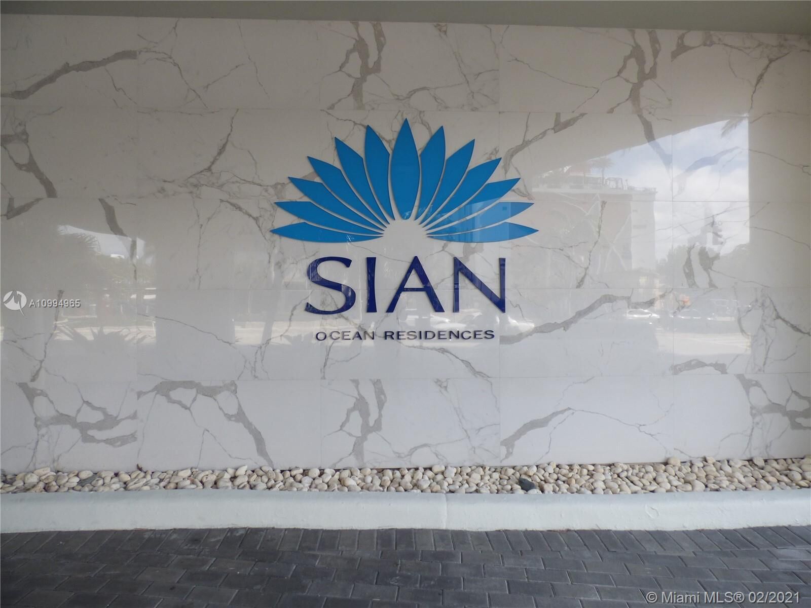 Property Photo: 4001 S Ocean Dr 14B FL 33019