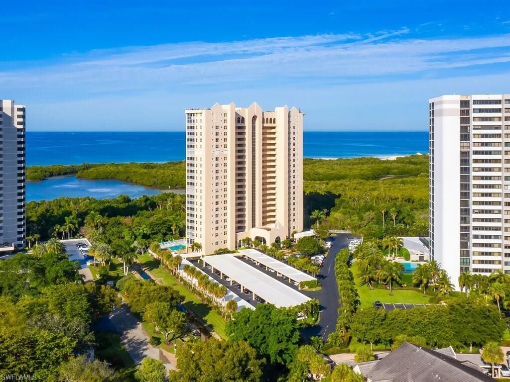 Property Photo: 5550 Heron Point Dr 1905 FL 34108