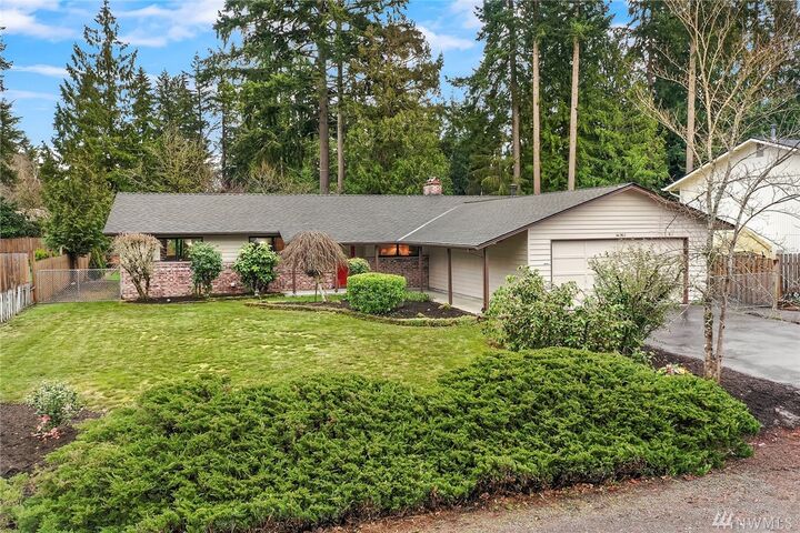 14220 142nd Ave SE  Renton WA 98059 photo