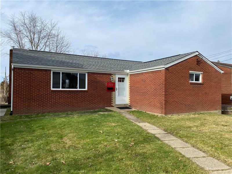 Property Photo:  904 7th Street  PA 15147 