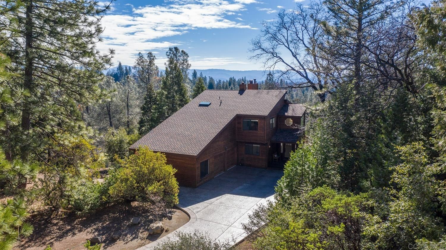 Property Photo:  659 Sugarbush Lane  CA 95247 